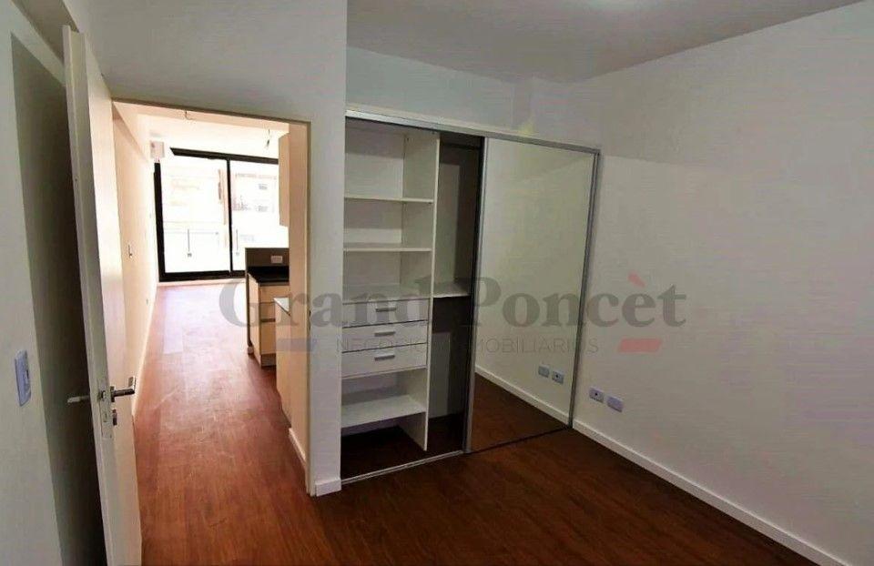 (Propiedad Reservada) Reservada // Departamento 2 Amb. con Balcón y Cochera 2