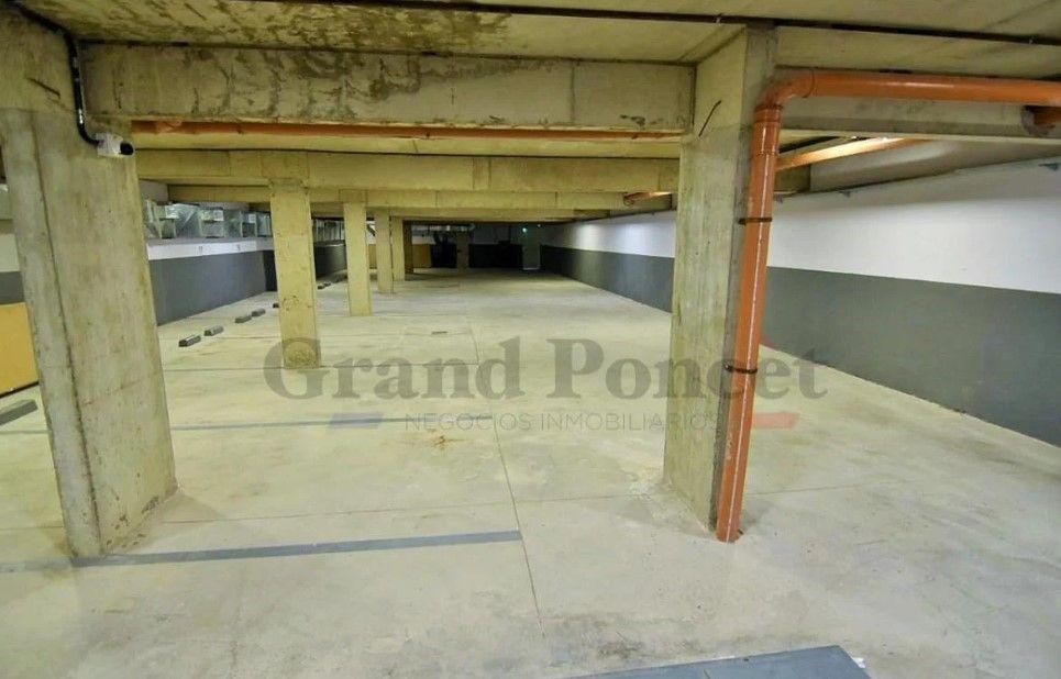 (Propiedad Reservada) Reservada // Departamento 2 Amb. con Balcón y Cochera 4