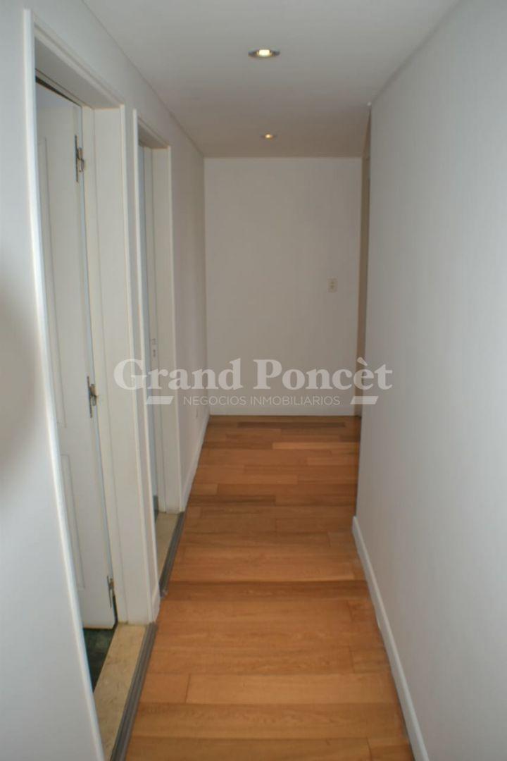 Semipiso de 3 Ambientes con Dependencia y Balcón Terraza 4
