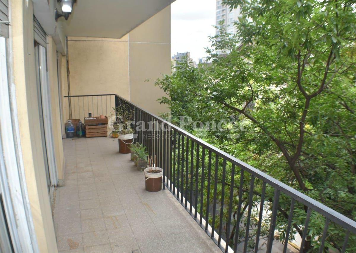 Departamento 4 Ambientes con Balcon, Dependencia y Cochera 4