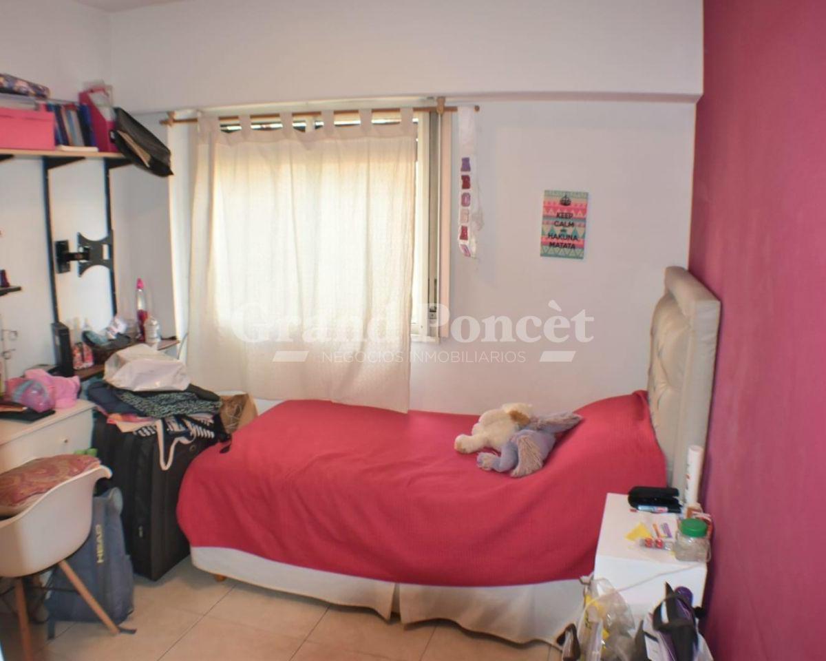 Departamento 4 Ambientes con Balcón 3