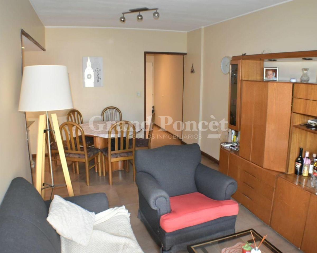 Departamento 4 Ambientes con Balcón 1