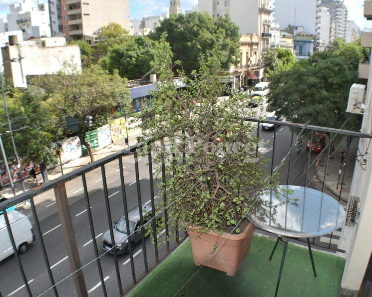 Departamento 4 Ambientes con Balcón 4