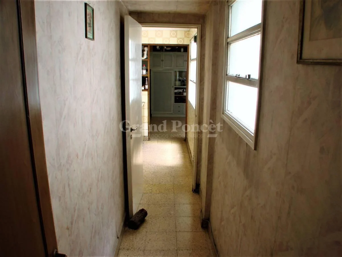 Departamento de 3 Ambientes con Balcon y Dependencia de Servicio 3