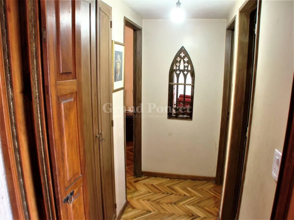 Departamento de 3 Ambientes con Balcon y Dependencia de Servicio 2