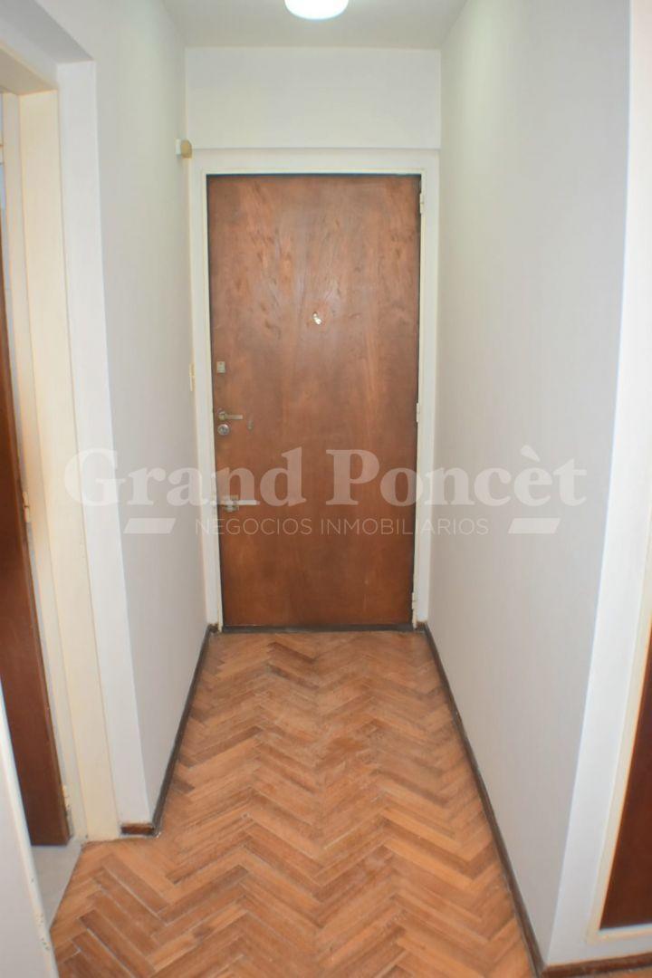 Venta- Monoambiente con Balcón Frances