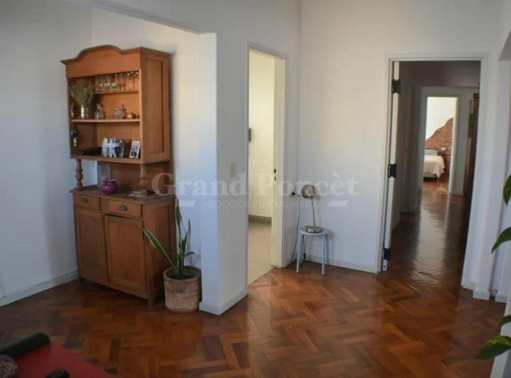 Semipiso 5 Ambientes con Balcón y Baulera 4