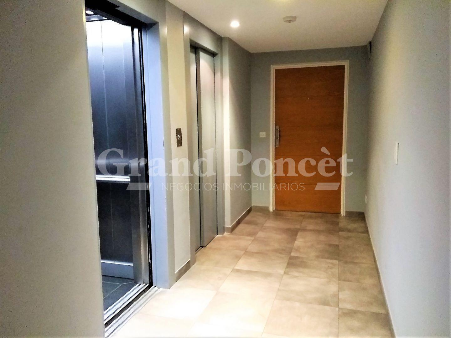 Foto de Venta Departamento 3 ambientes con Balcon y Cochera, imagen 5