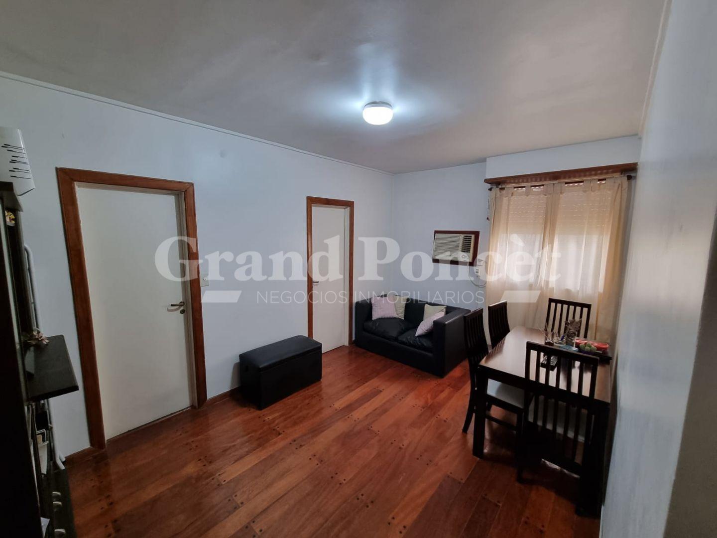 Foto de Venta Departamento de 2 Ambientes en Piso Alto, imagen 4