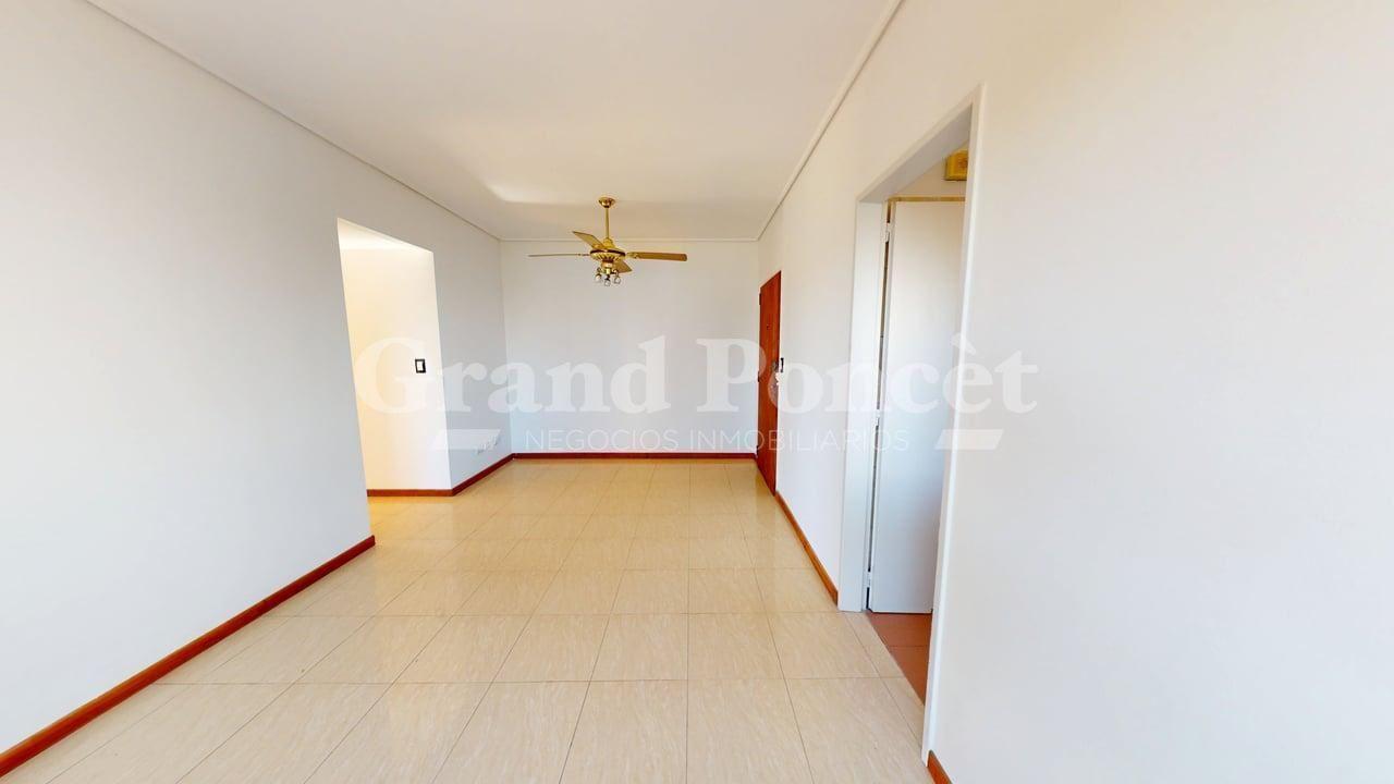 Foto de Venta Departamento 3 Ambientes con Balcón - Apto Crédito Hipotecario, imagen 2