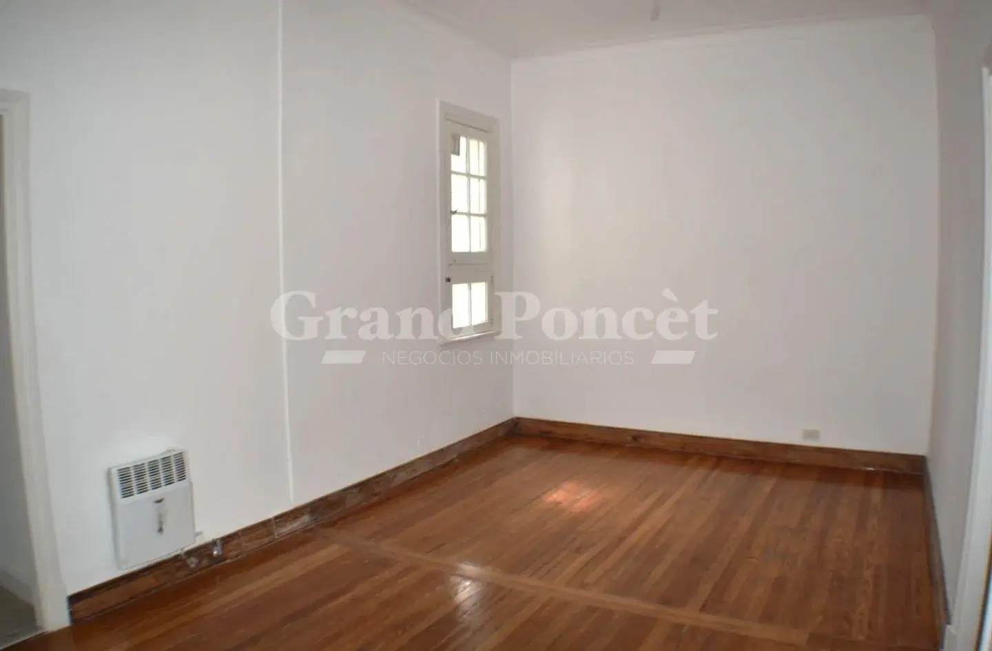 Alquiler - Departamento 3 Ambientes con Balcón 2