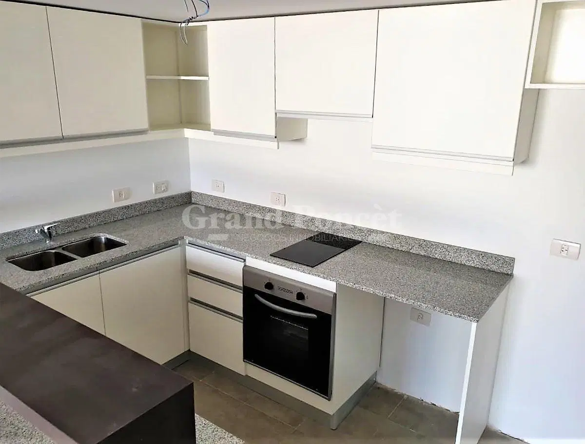 Alquiler Departamento 2 Ambientes con Balcón en Parque Patricios 3