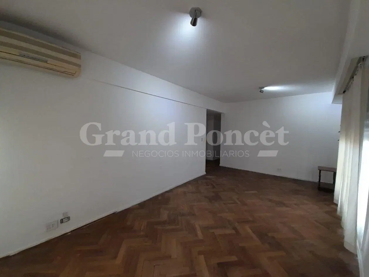 Alquiler Departamento de 4 ambientes con balcón en San Telmo 5
