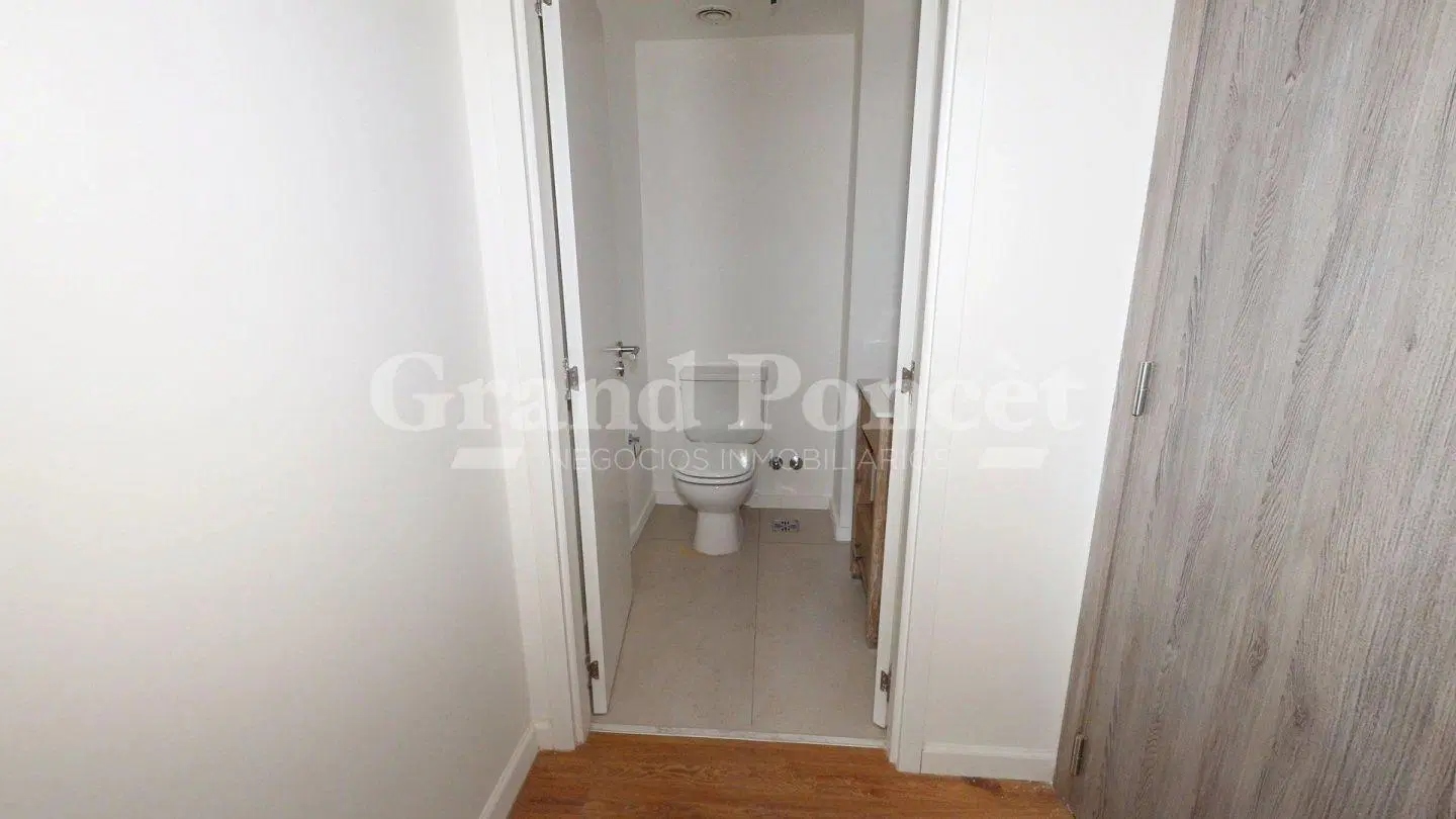 Venta Departamento 2 Ambientes con Balcon Terraza Belgrano MINE Del Pino Ameniti 2