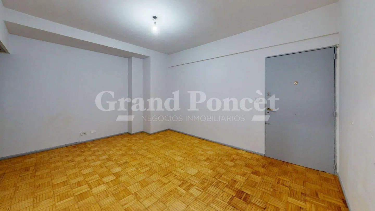 Venta Departamento de 3 Ambientes con Balcón 4