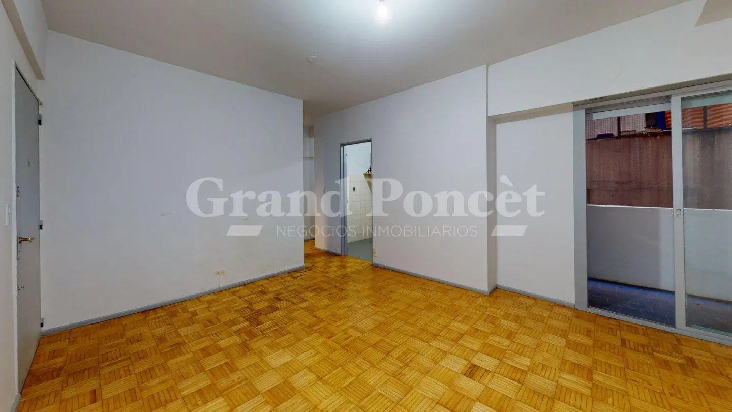 Venta Departamento de 3 Ambientes con Balcón 3