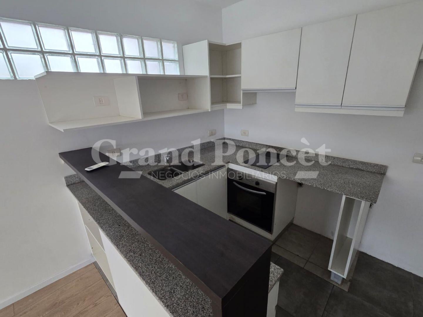 Foto de Alquiler Monoambiente con Balcón Terraza, imagen 1