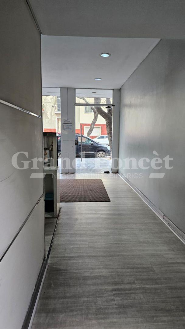 Foto de Alquiler Departamento Monoambiente Divisible con Balcón, imagen 4