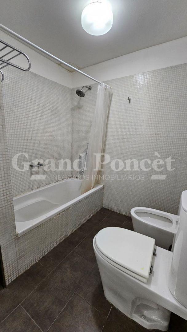 Foto de Alquiler Departamento Monoambiente Divisible con Balcón, imagen 1