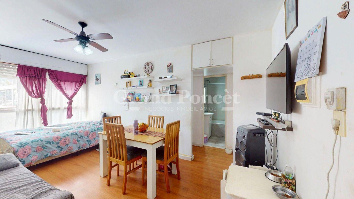 Foto de Venta Departamento 2 Ambientes con Balcón La Boca Orientac Noreste Muy, imagen 2