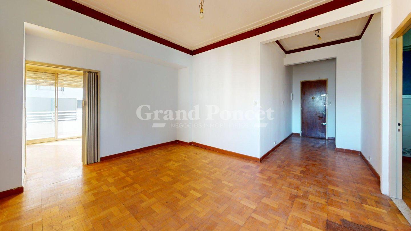 Foto de Venta Departamento 3 Ambientes Con Balcón Parque Lezama, imagen 4