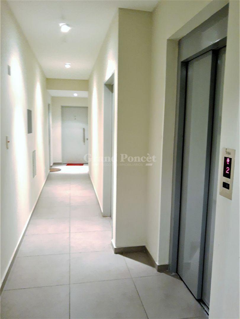 Foto de Monoambiente con Balcón, imagen 1