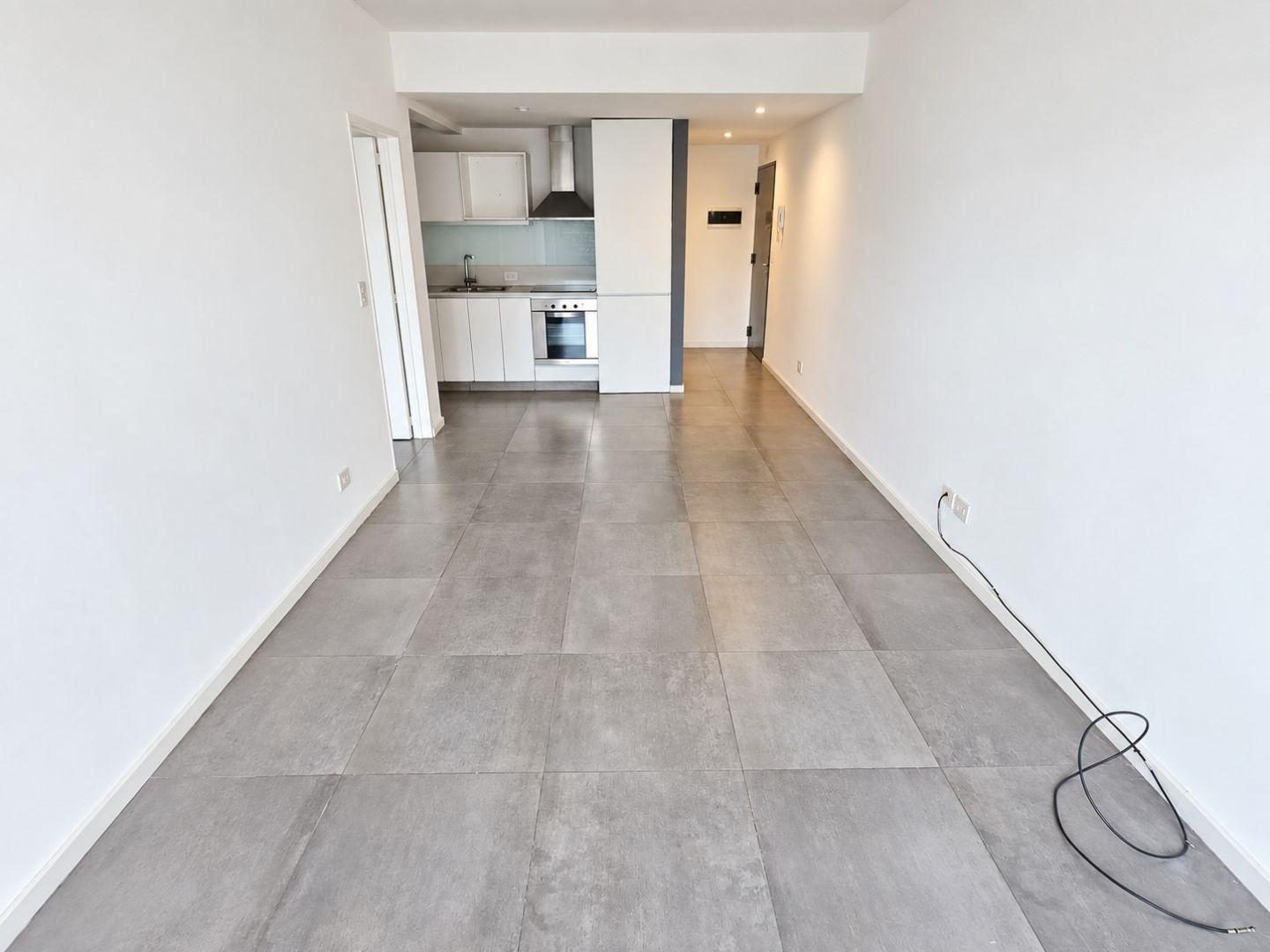 Foto de Alquiler Departamento 2 Ambientes con Balcón Corrido, Suite y Cochera, imagen 4