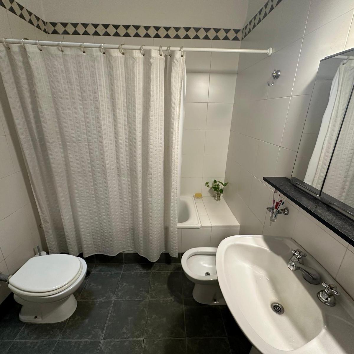Venta PH 5 Ambientes con Entrada Ind. y Terraza Propia en Colegiales - Apto Crédito y Sin Expensas. 2