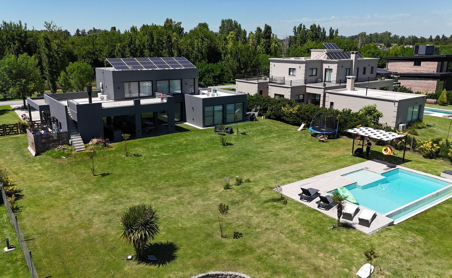 Casa con Lote a la Laguna - Chacras de la Reserva - Campana