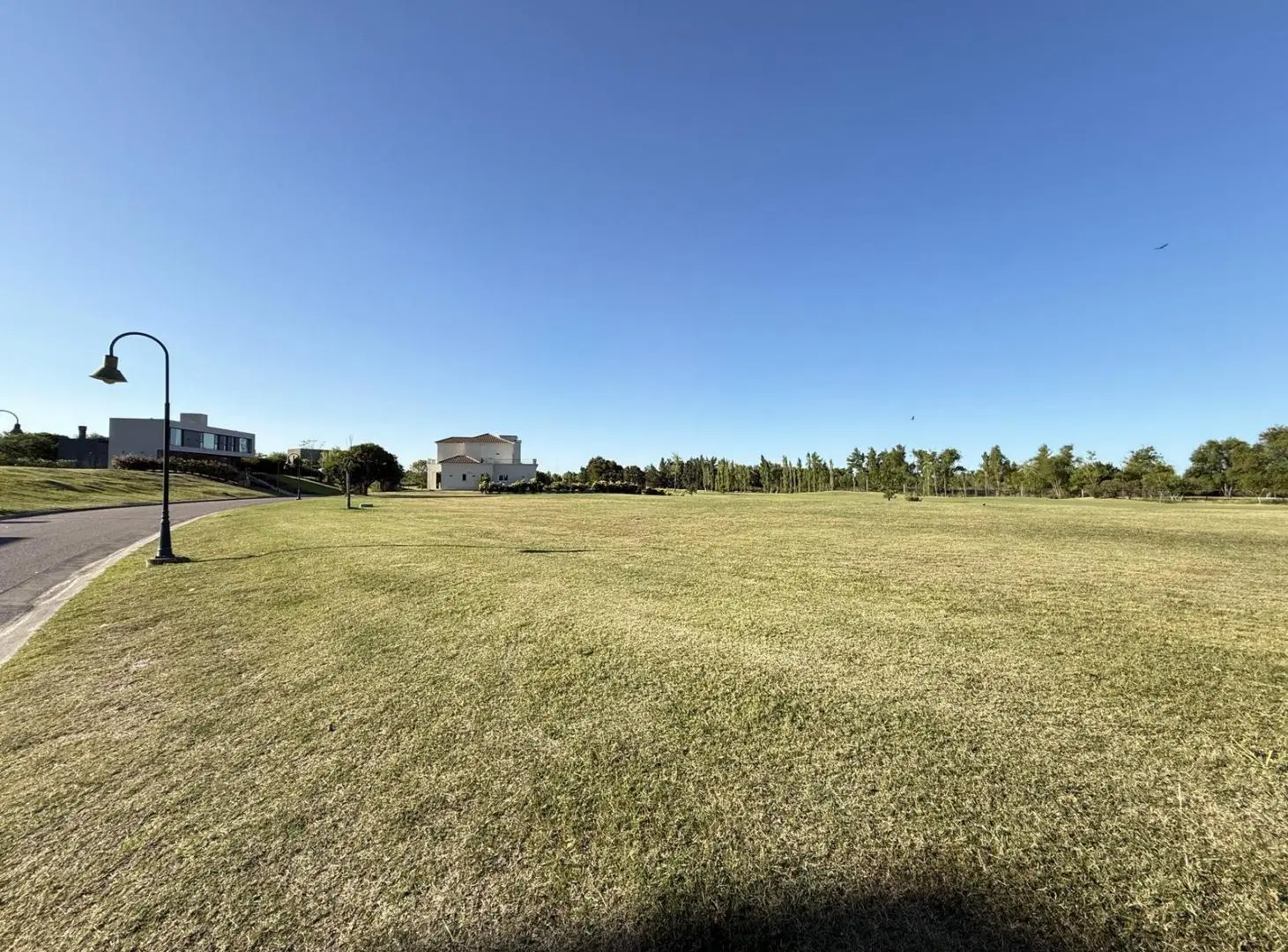 Terreno al Golf en el Barrio La Reserva Sofitel - Cardales - Campana 2