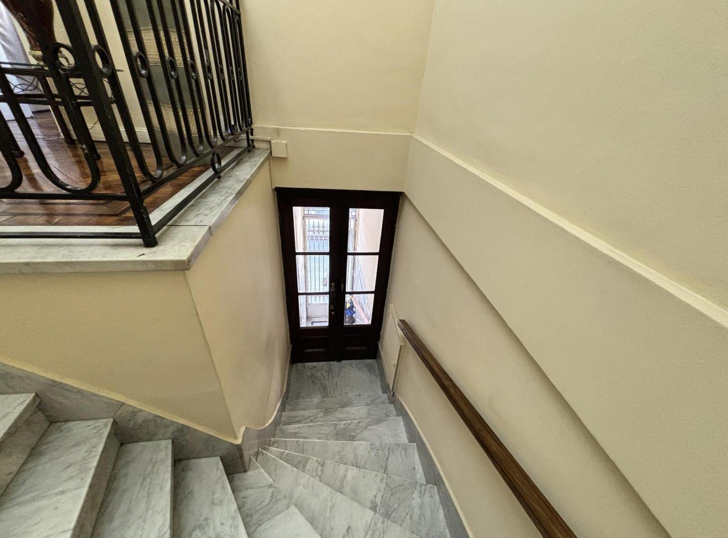 Foto de PH con Cuatro Dormitorios - Entrada Independiente - Terraza - Boedo, imagen 3
