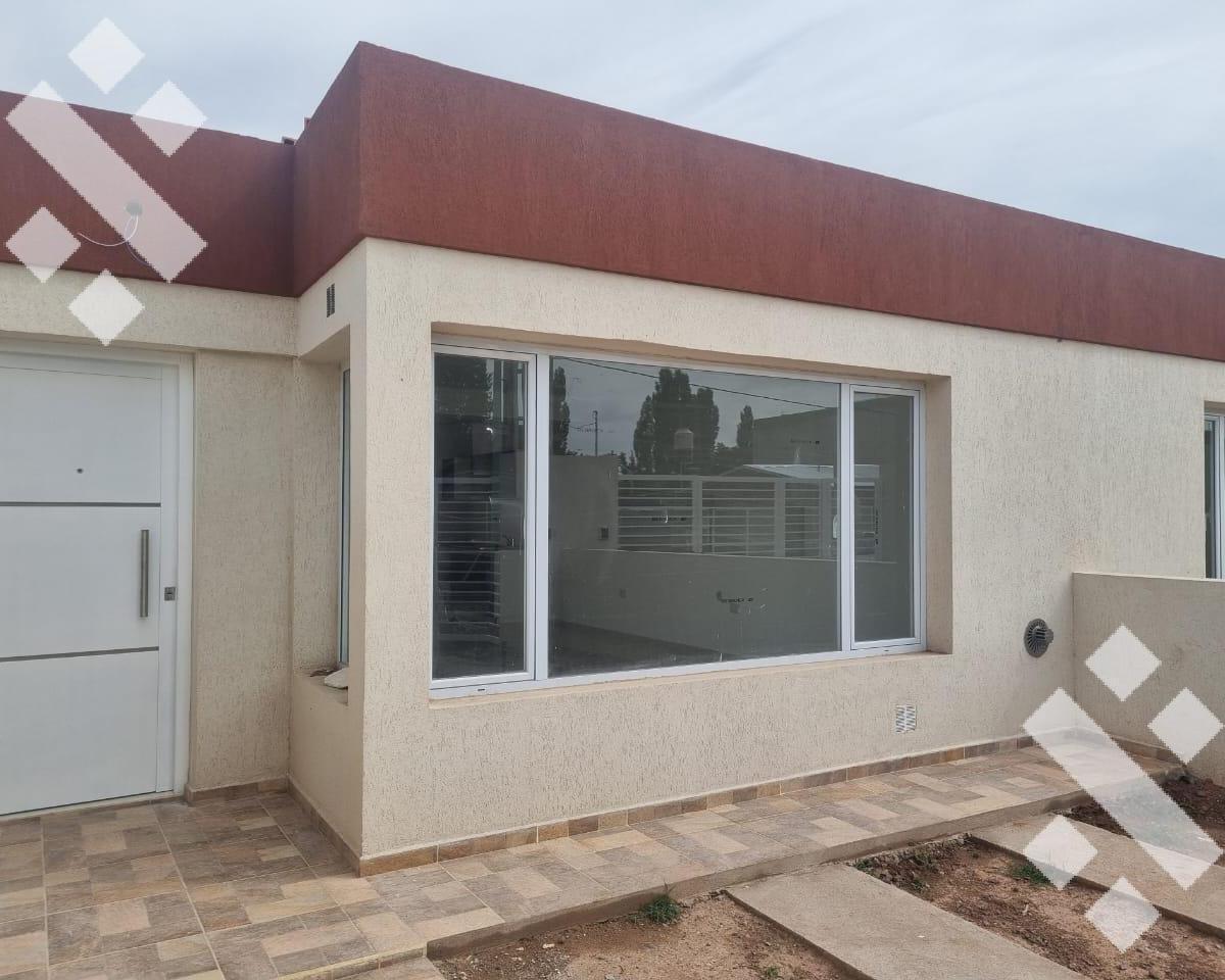 Venta Casa Plottier 4