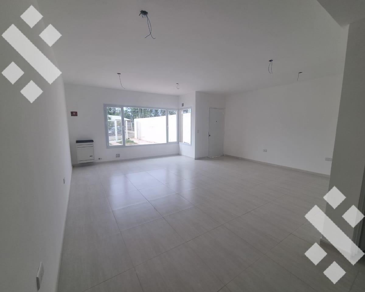 Venta Casa Plottier 2