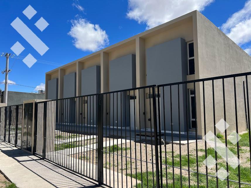 En Venta, Dúplex 2 Dorm., B° Bella Vista Plottier 4