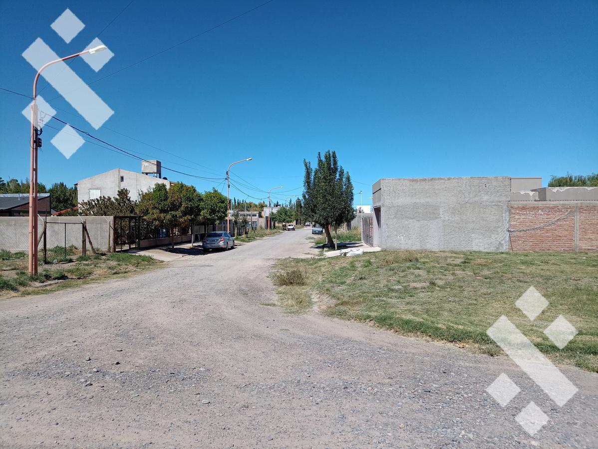 Venta Lote 445 m² en Esquina en General Fernandez Oro 2
