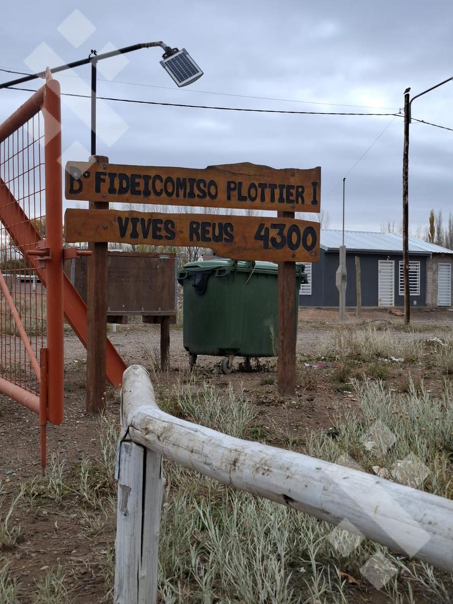 En Venta, terreno 450 m² Fideicomiso Plottier I, B° Las Acacias. 3