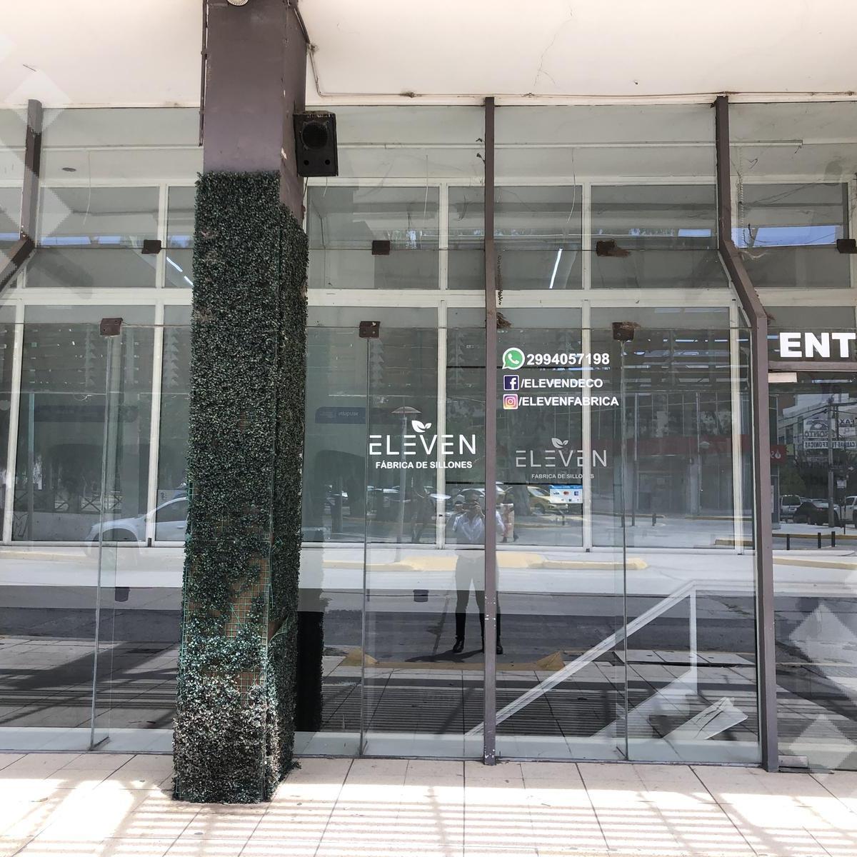 Venta Edificio de Oficinas y Locales Comerciales 2