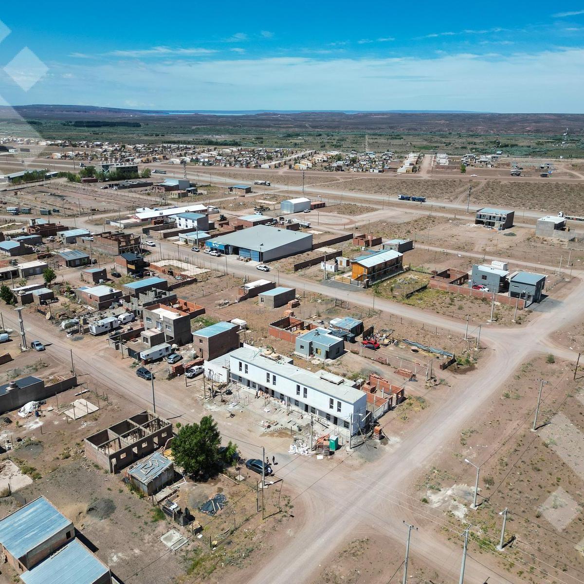 Venta Complejo de 4 Duplex en Añelo 3
