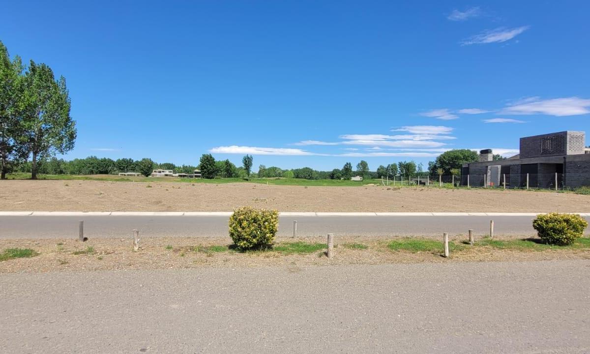 Venta Lote Canales de Plottier 2