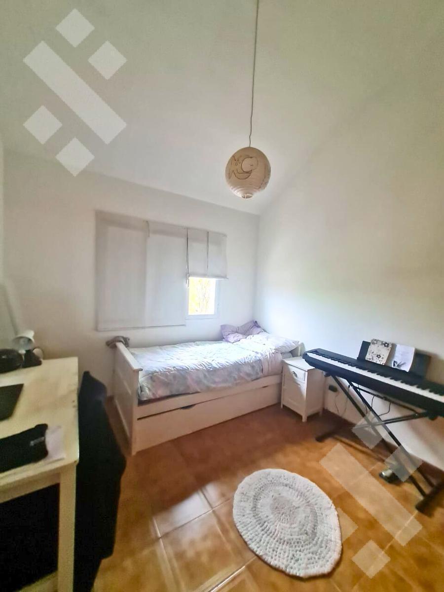 Venta - Casa 4 Dorm. - F. Oro 4