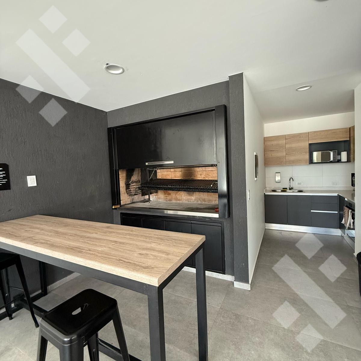 Venta Departamento 1 Dormitorio, con Cochera, Cipolletti 5