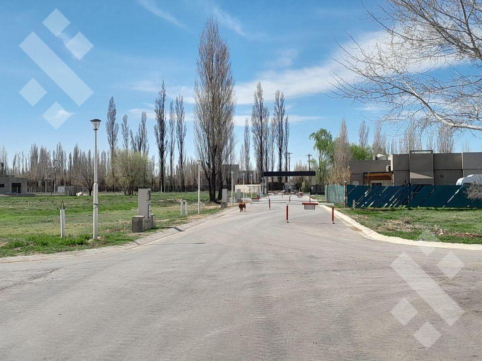 Venta Lote 528 m² - B° Finca Costa Serena, Plottier 2