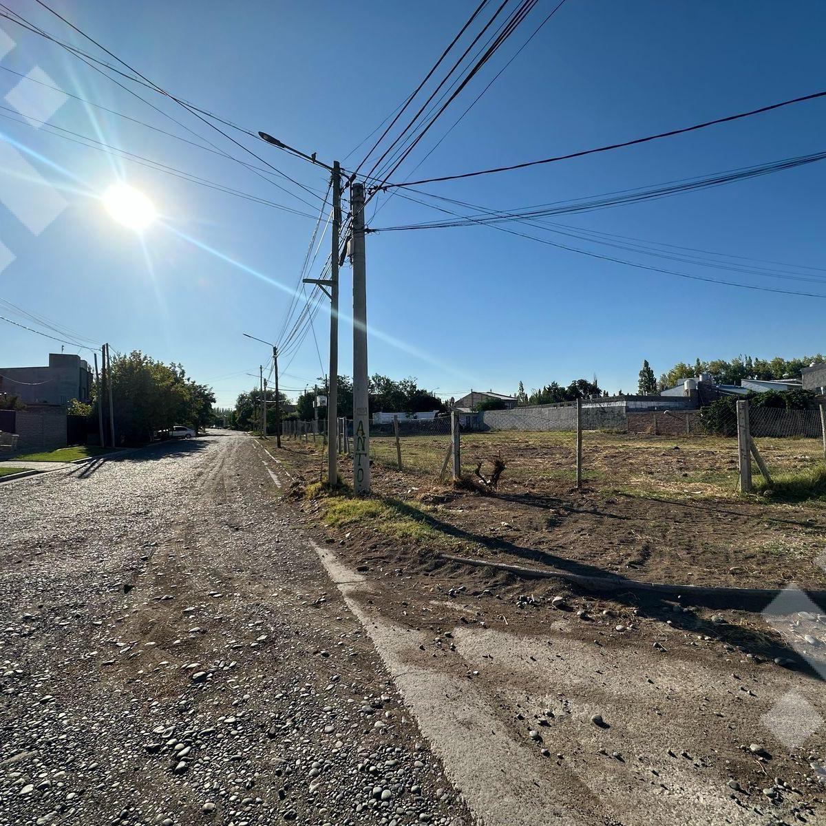 En Venta, Lotes de 360 m², B° El Floreal, Plottier. 4