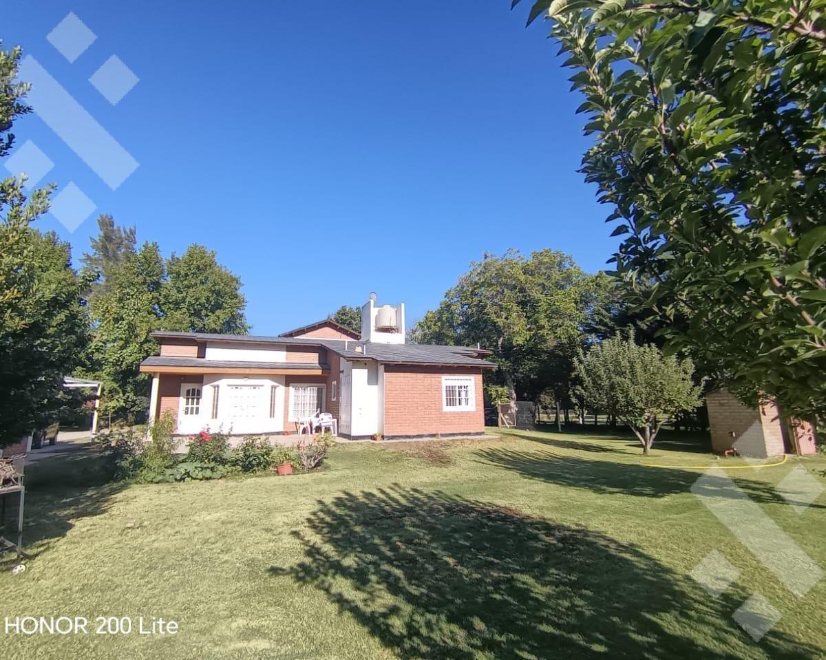 En Venta, Casa de 3 Dorm., B° Jardines de Hilmar, Plottier. 1