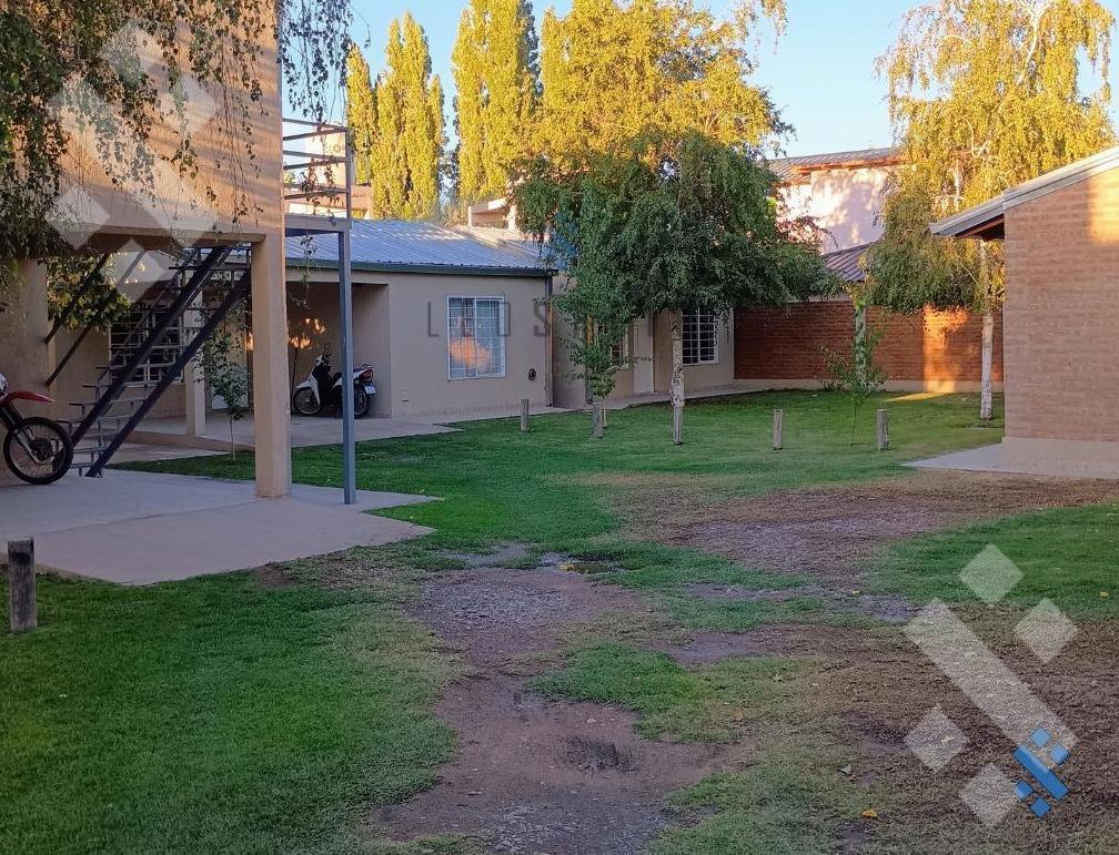 En Venta, Complejo de 8 Departamentos, B° Knudsen, Plottier, Neuquén. 2