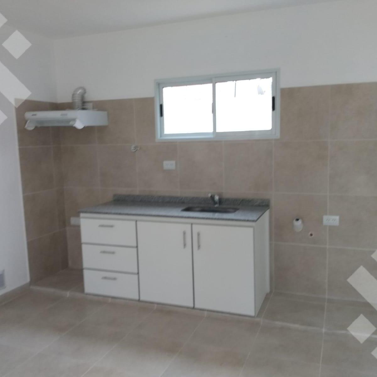 En Venta, Complejo de 8 Departamentos, B° Knudsen, Plottier, Neuquén. 4