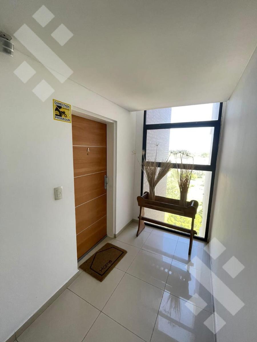 Venta Departamento Tres Dorm. en Neuquén. 5