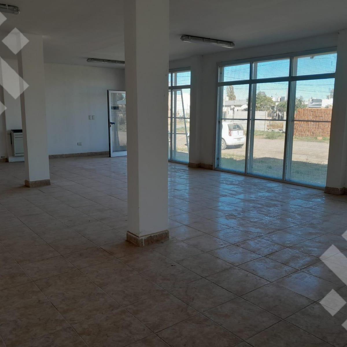 En Venta 3 (O 4) Locales a Estrenar en Fernandez Oro. / Apto Para Seguir Construyendo! 2