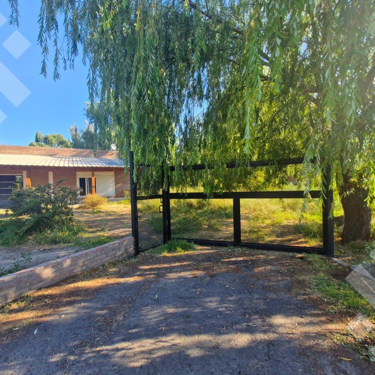 Venta Casa de 4 Dorm. (Sobre Ruta Nacional N° 22) - Fdez. Oro, Rio Negro 5