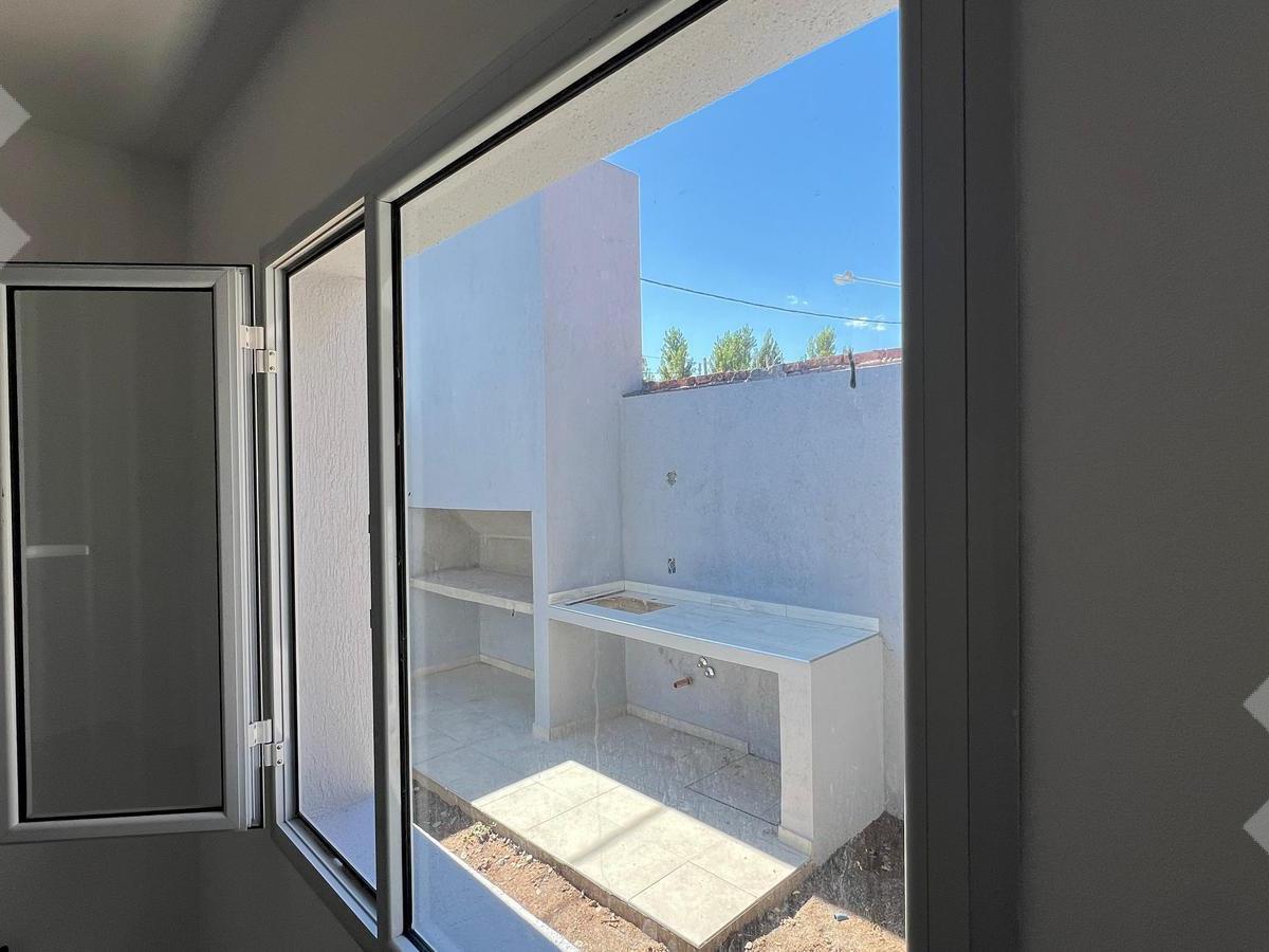 En Venta, Dúplex de 2 Dorm., B° Renke, Plottier 5